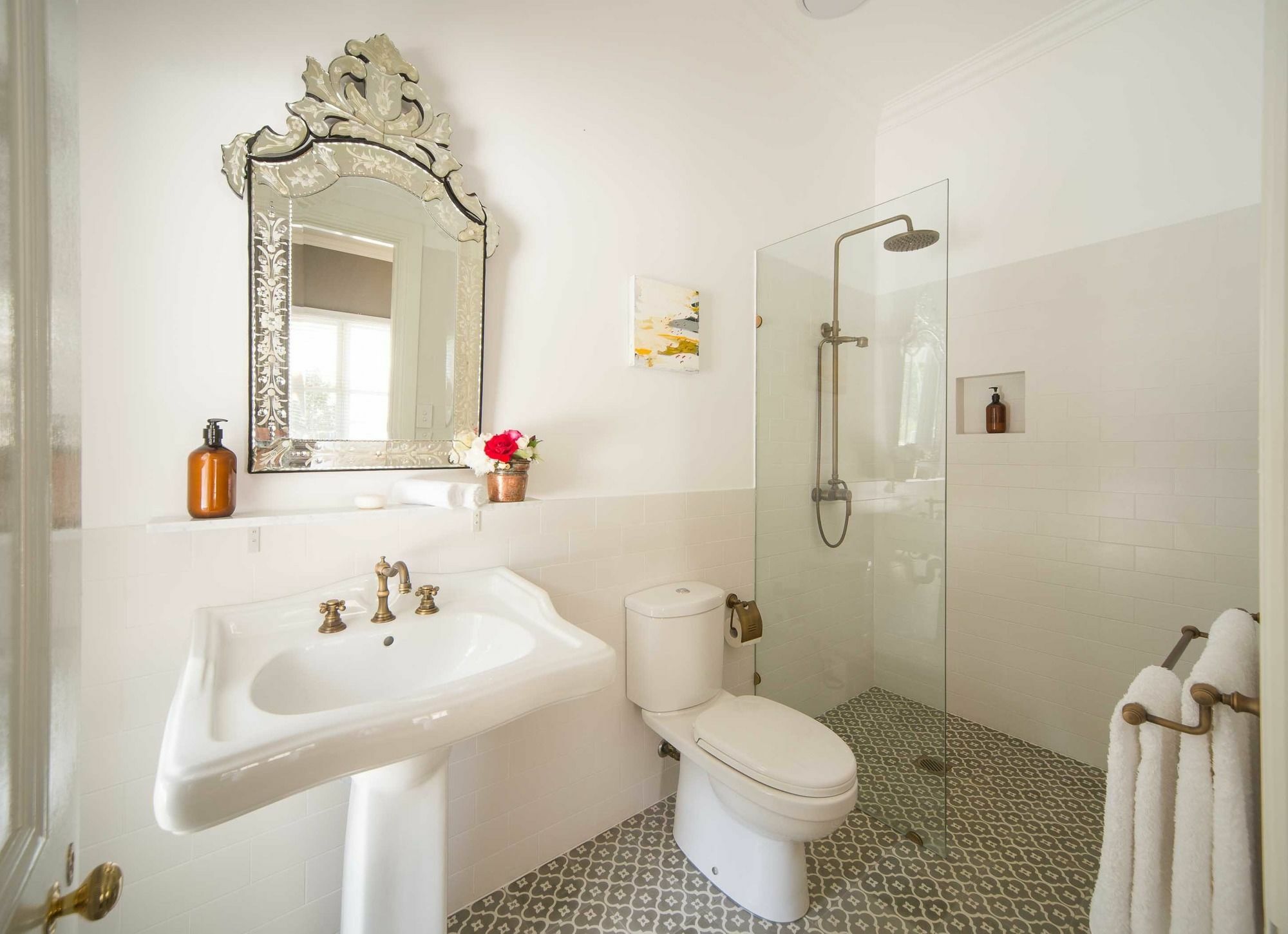 לינה וארוחת בוקר ביירון ביי Abelia House מראה חיצוני תמונה